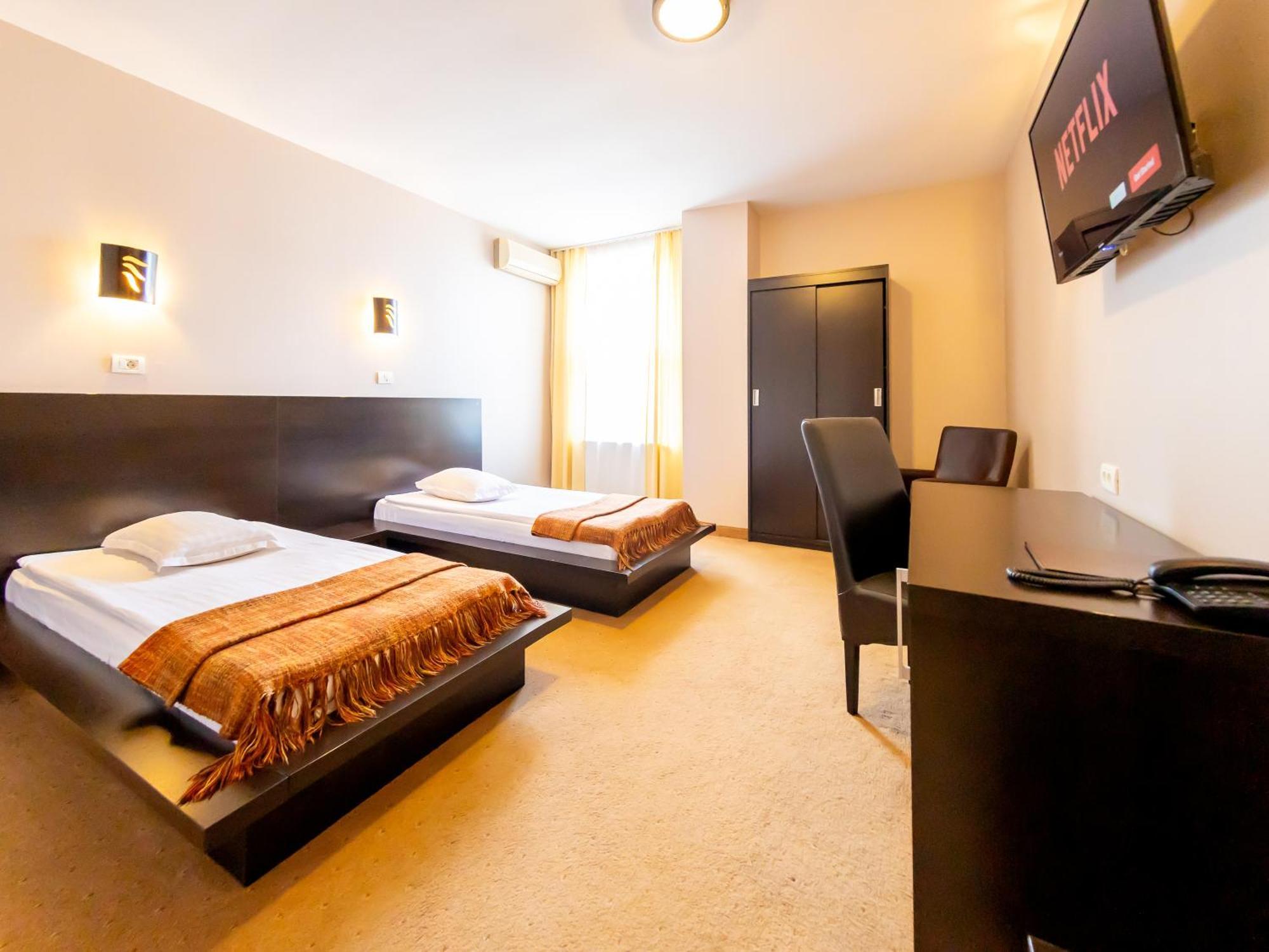Hotel Maxim อาราด ห้อง รูปภาพ